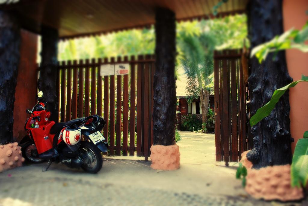 Polina Park Hotel Mae Nam Luaran gambar