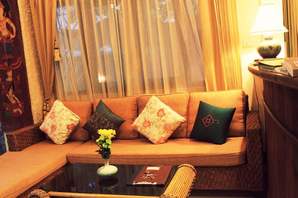 Polina Park Hotel Mae Nam Bilik gambar